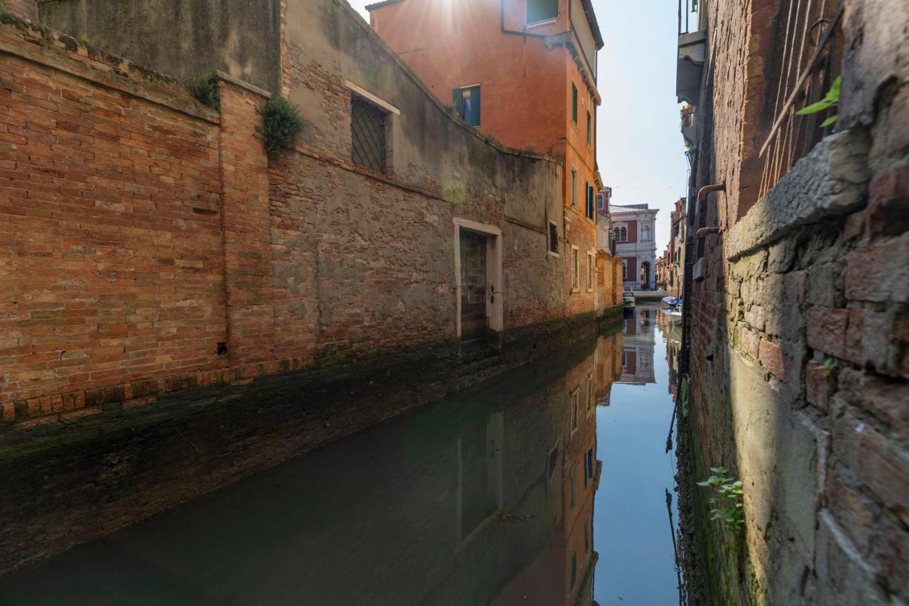 Cipriani Frari Canal View Apartment Venesia Bagian luar foto