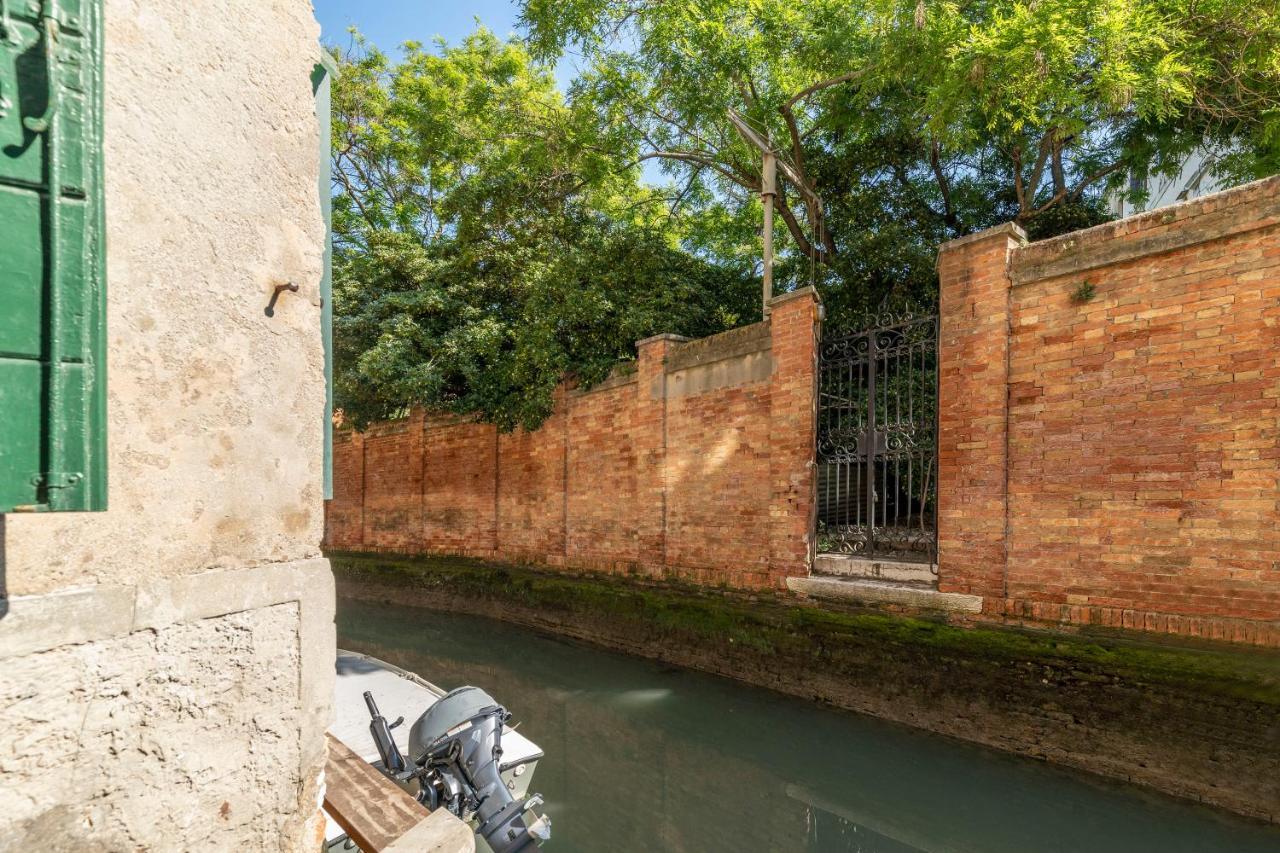 Cipriani Frari Canal View Apartment Venesia Bagian luar foto